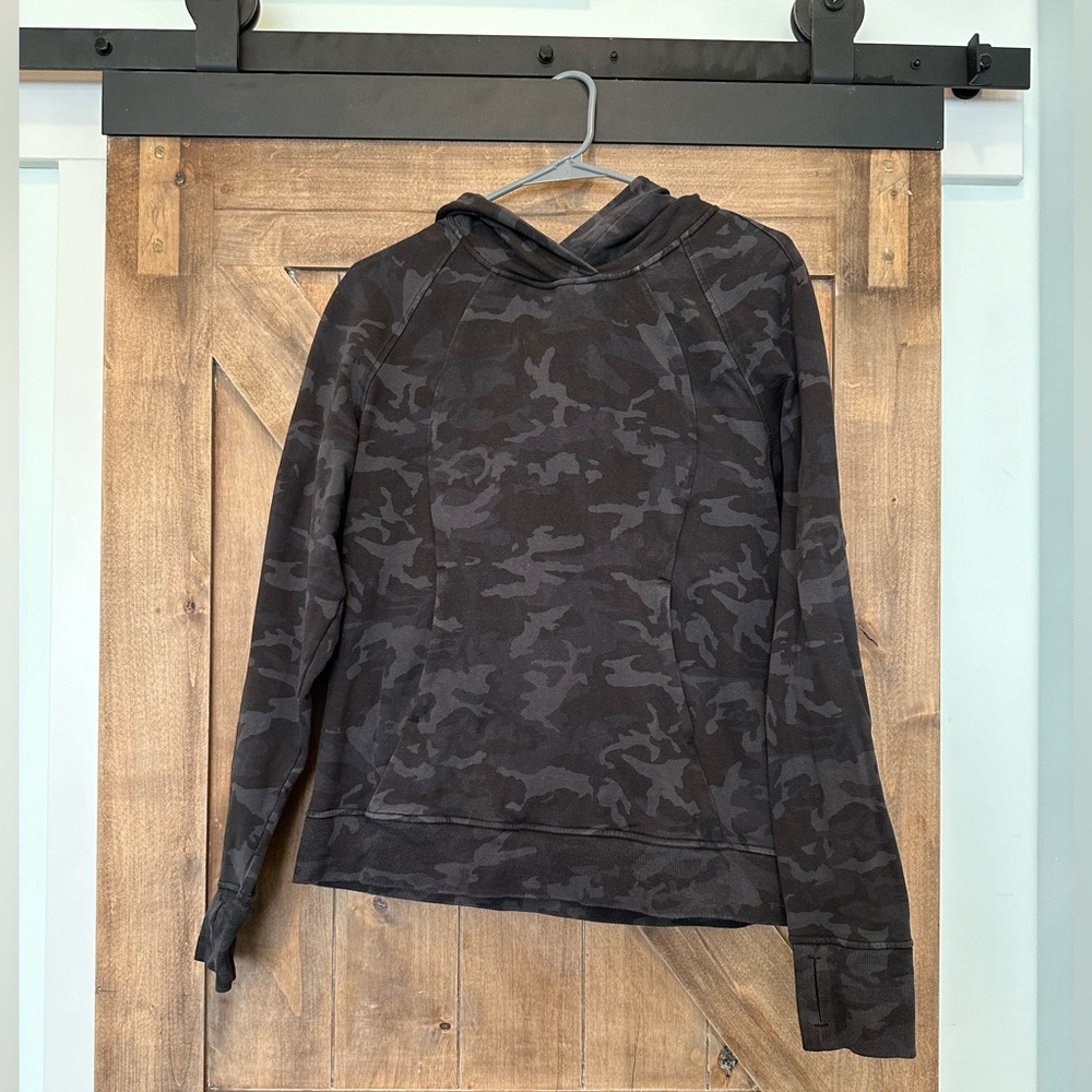 Lululemon Hooded Scuba Pullover Size 8